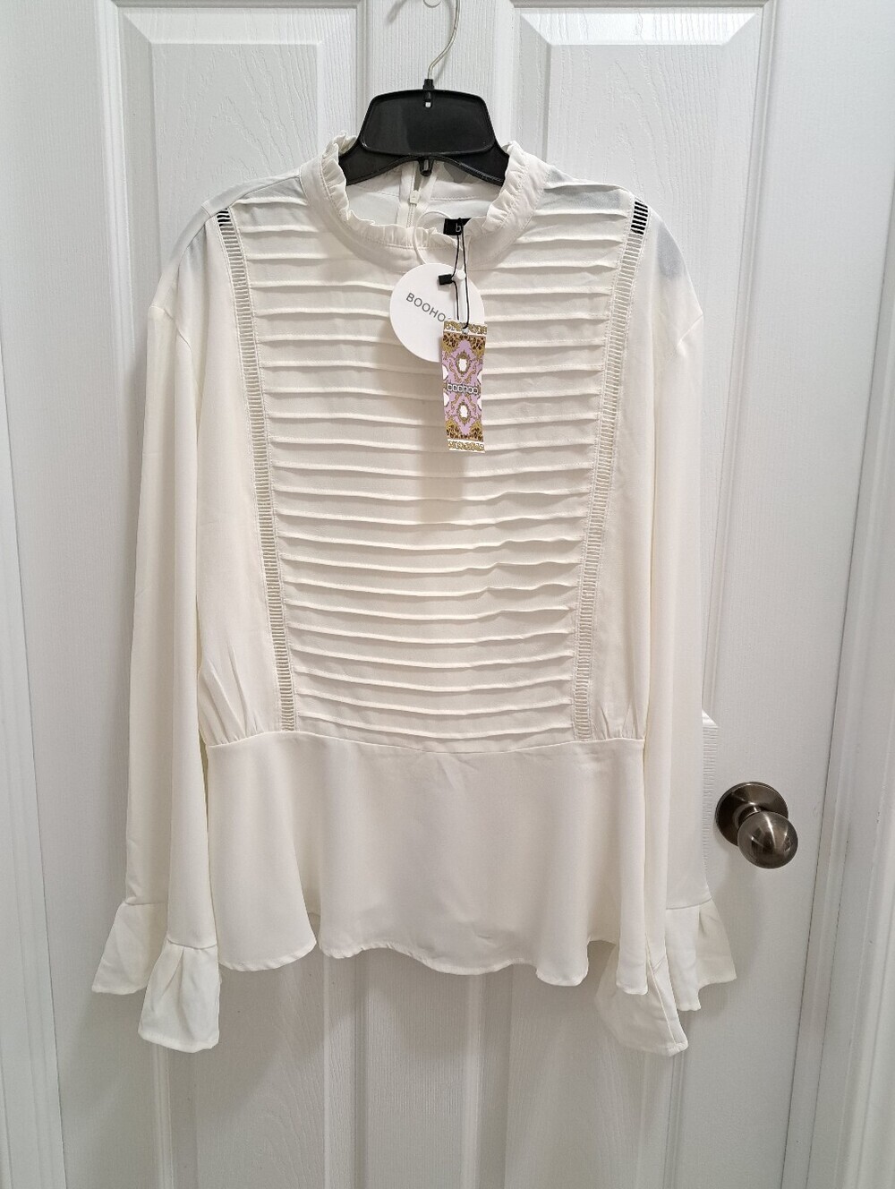 Boohoo Ivory Cream Pintuck Ruffle Mock Neck Peplum Blouse Women's Size 18 NWT